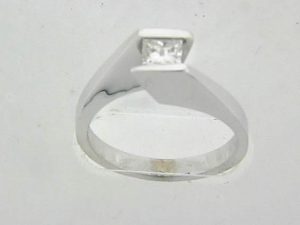 02459-LADIES RING