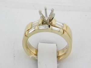 02559-ENGAGEMENT SET