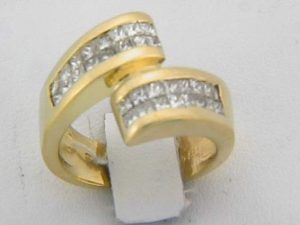 02725-LADIES RING
