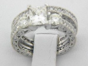 03411-ENGAGEMENT SET