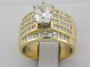 03732-LADIES RING
