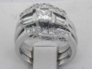 03789-ENGAGEMENT SET