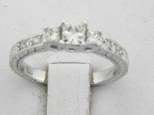 03795-LADIES RING