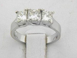 03821-LADIES RING