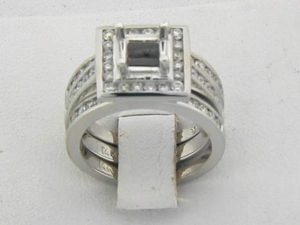 04259-ENGAGEMENT SET