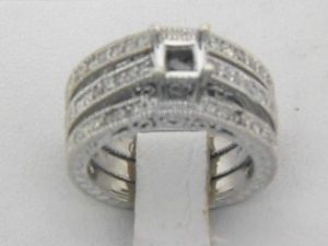 04298-ENGAGEMENT SET