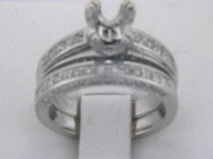 04368-ENGAGEMENT SET