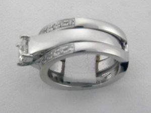 04400-ENGAGEMENT SET