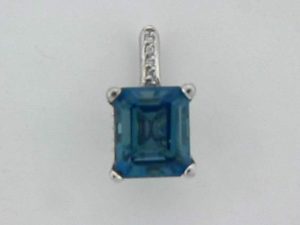 04496-COLOR STONE PENDANT