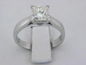 04998-LADIES RING