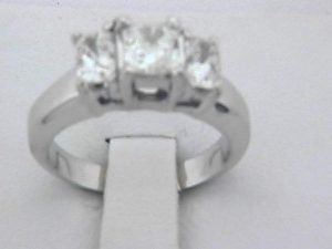 05066-LADIES RING