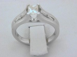 05080-LADIES RING